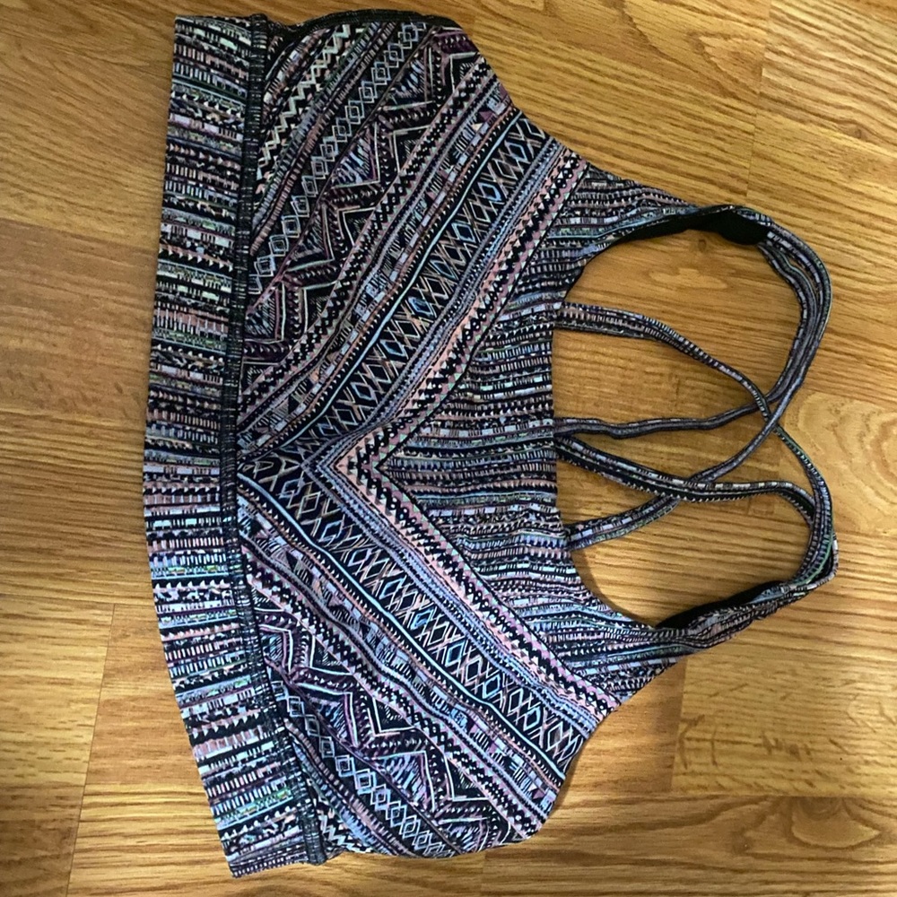 Lululemon sports bra